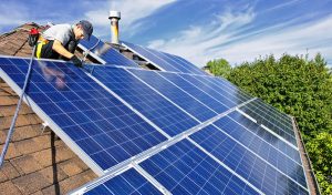 Service d'installation de photovoltaïque et tuiles photovoltaïques à Mayet